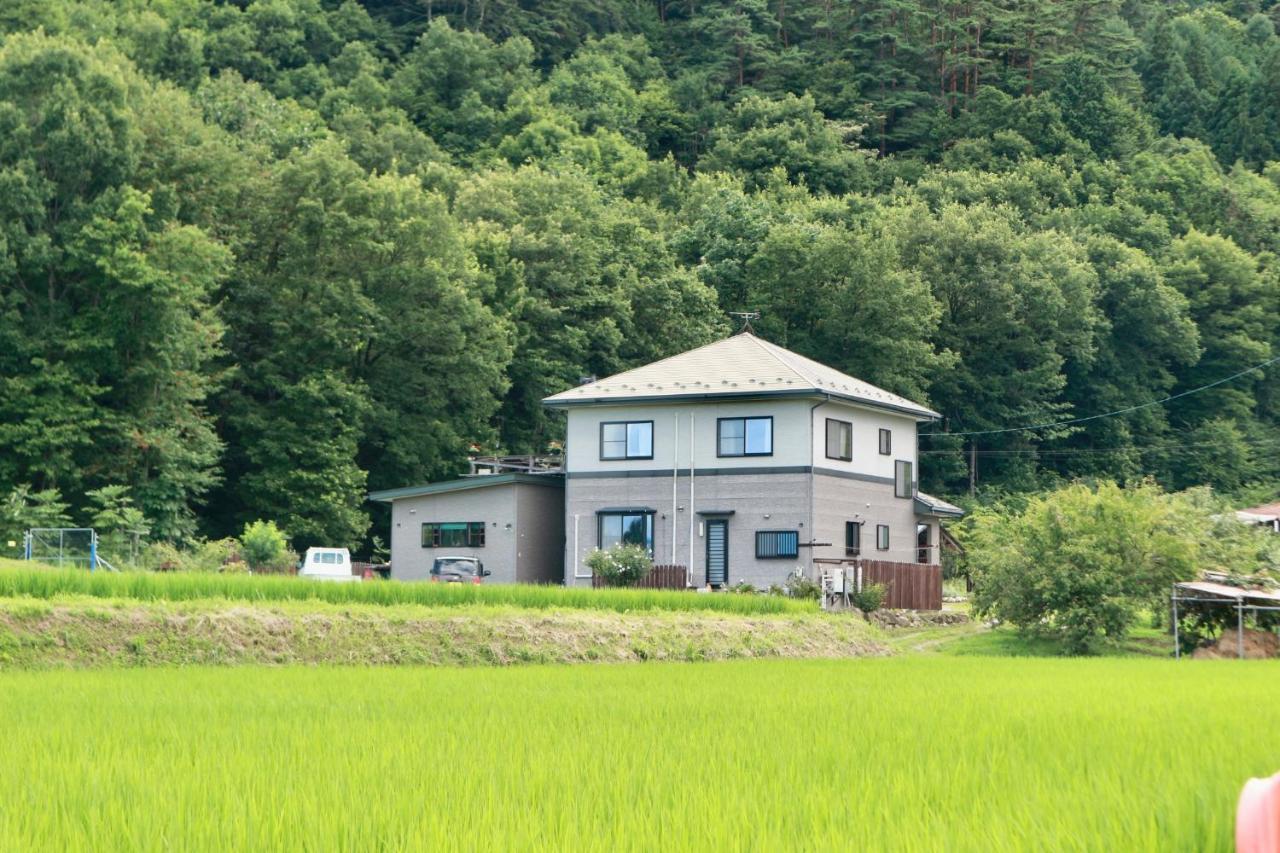 Готель Azumino Backpackers 山の風 Matsukawa Екстер'єр фото