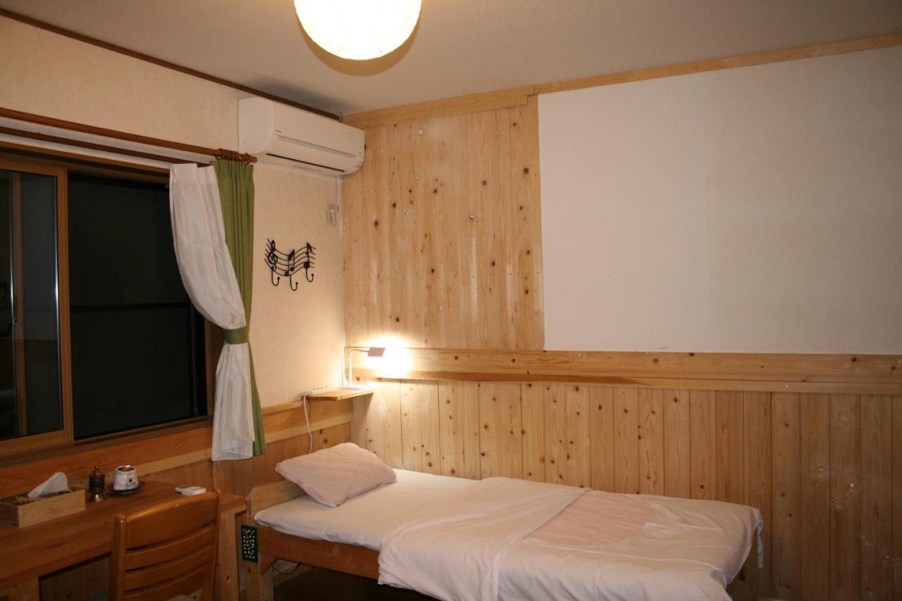 Готель Azumino Backpackers 山の風 Matsukawa Екстер'єр фото