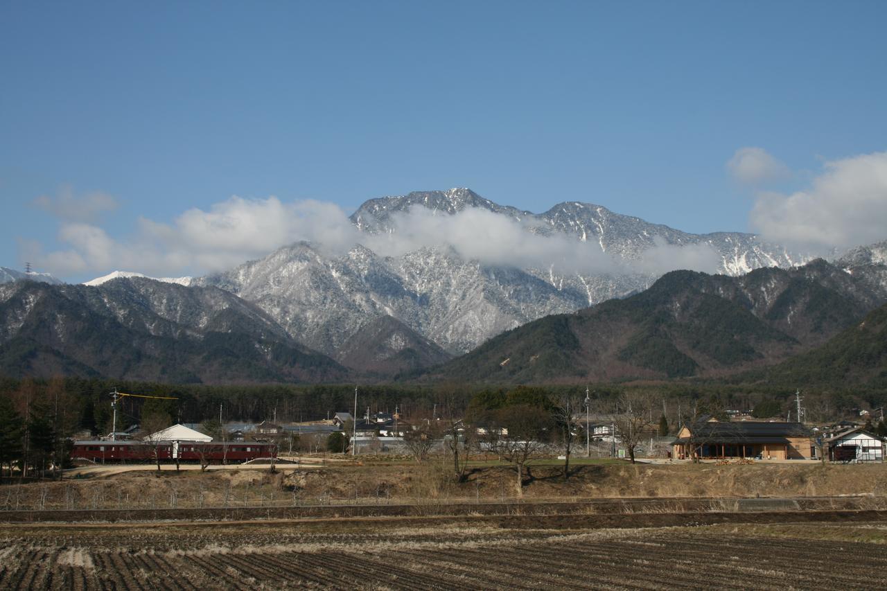 Готель Azumino Backpackers 山の風 Matsukawa Екстер'єр фото